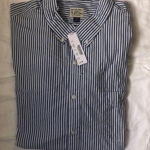 J Crew Men’s gingham striped dress shirt